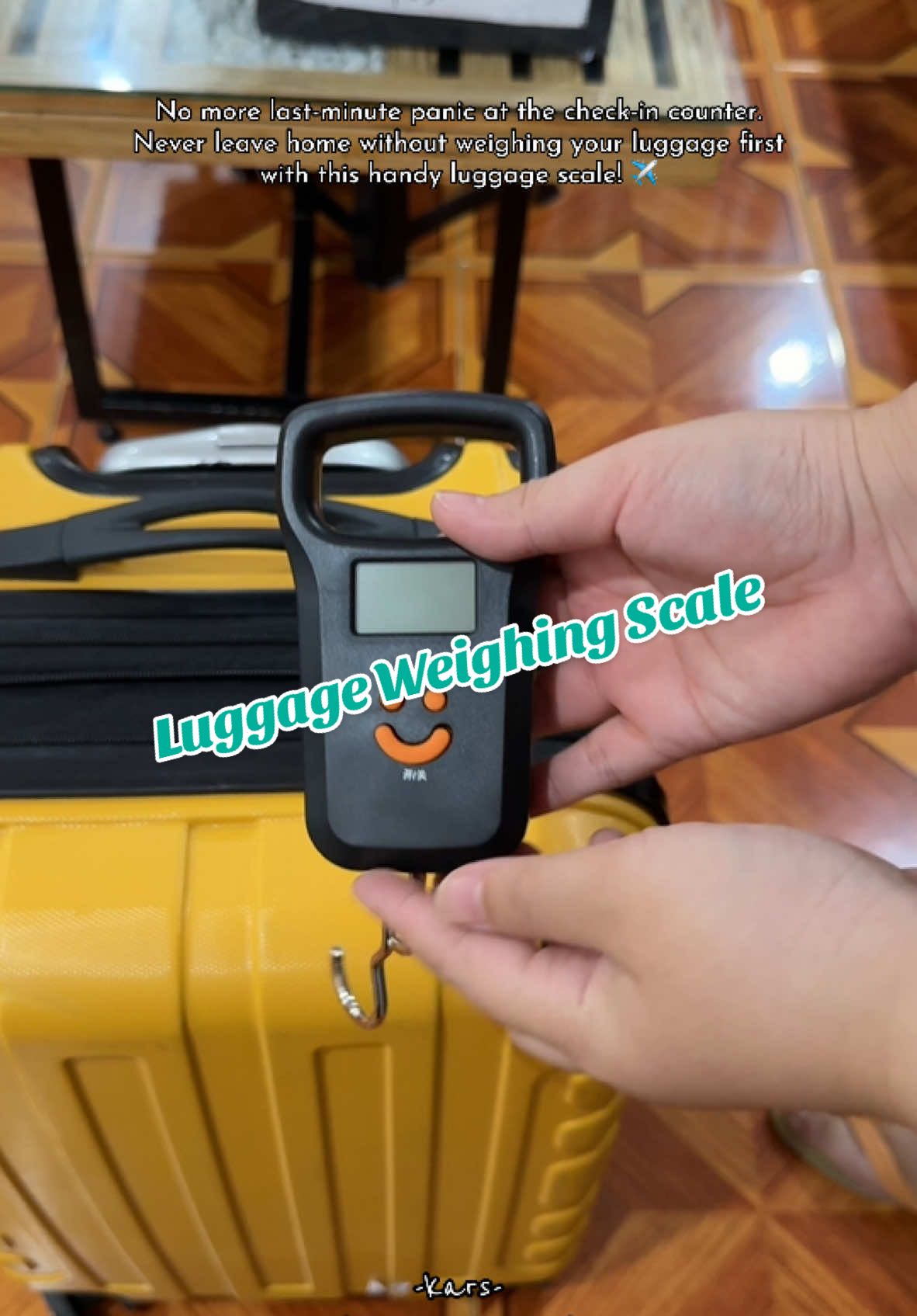 No more last-minute panic at the check-in counter. Weigh your bags at home! Click the yellow basket. #luggagescale #luggageweighingscale #weighingscale #weighingscales 