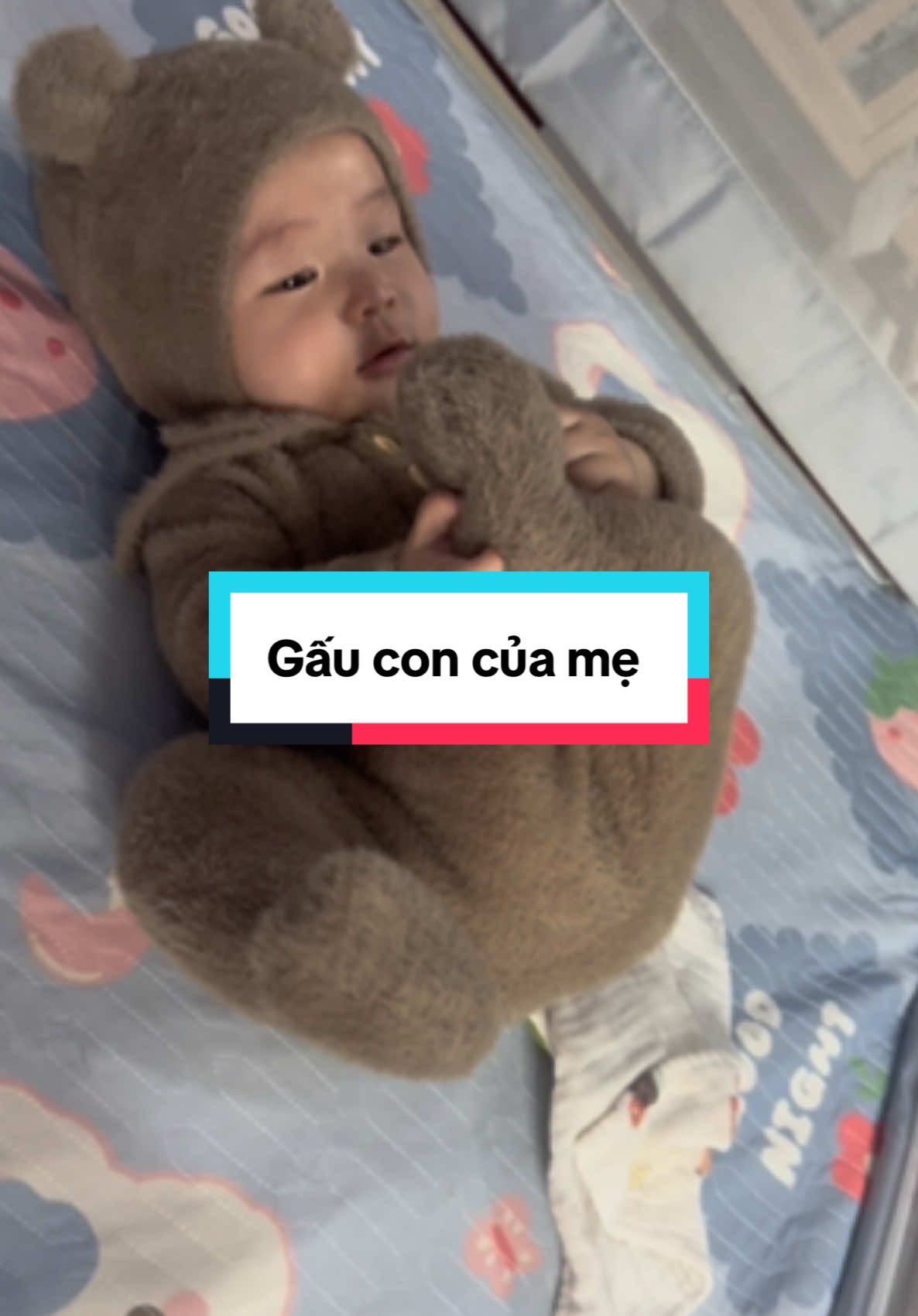 Bắt được con gấu xinh iu xĩu lên xĩu xuống đem về nuôi. Trời ơi cái bộ đồ gì mà cưng xĩu #mebachhai #dolongchobe #đồlôngchobe #embedangyeu 