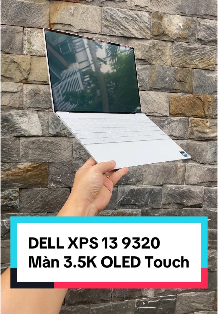 Dell XPS 13 9320 Core i7-1360P Ram 16GB SSD 512GB 13.4″ 3.5K OLED Touch. Ultrabook laptop cao cấp dành cho doanh nhân, người dùng cần laptop với độ hoàn thiện cao, dang trọng tinh tế và cấu hình mạnh mẽ #dellxps9320 #oled #dellxps13plus #laptop #tech #mayxaugiacao #tiktokviral 