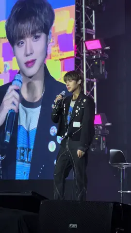 Chố chang cụa tôiiiiiiiiiii🥰🙇🏻‍♀️ @0529.jihoon.official #parkjihoon #parkjihoonfanmeeting #openingfanmeeting #wannaone #fyp #viral 