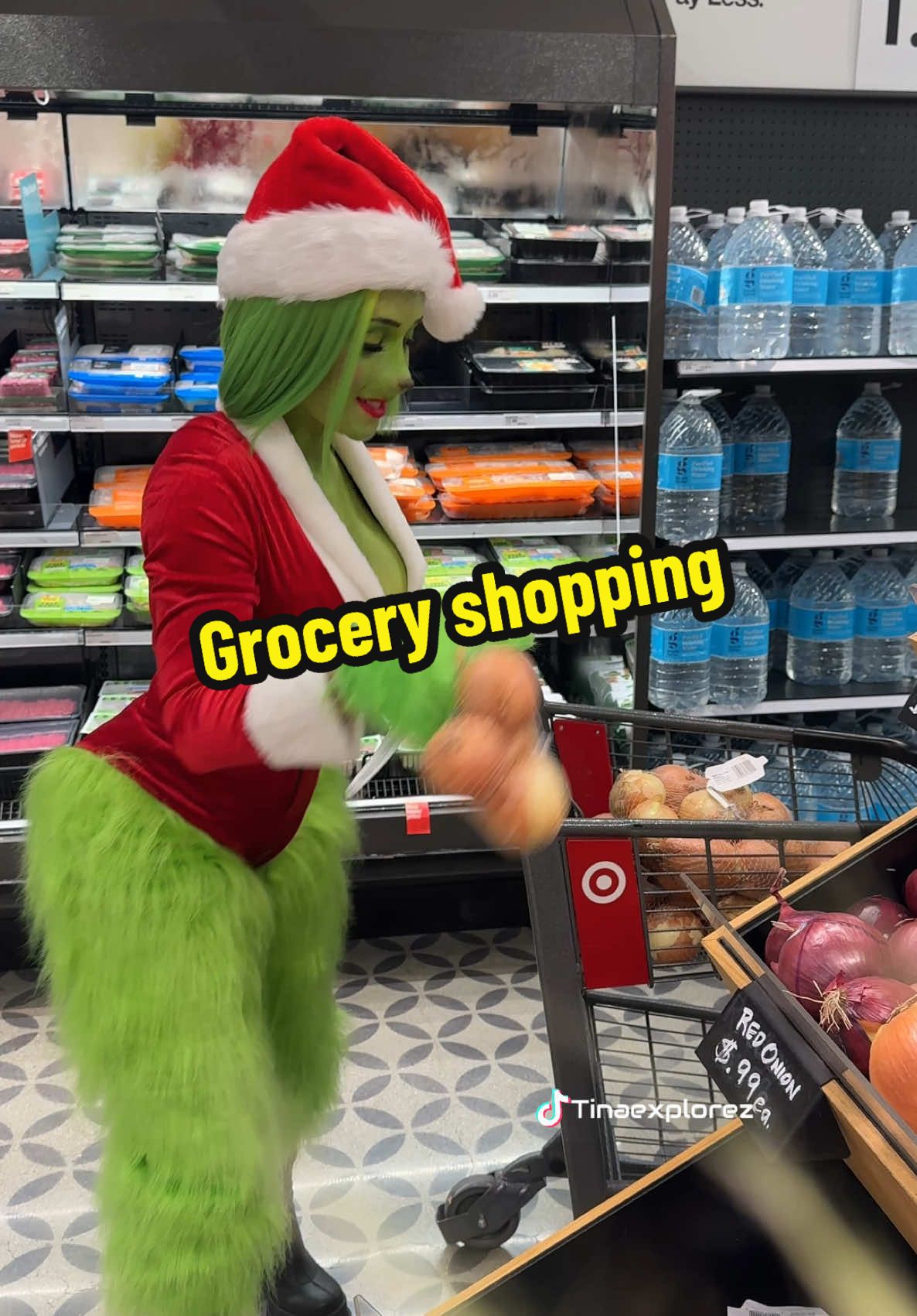 Mrs. Grinch Stocking up on some 🧅 onions #fypシ #viraltiktok #grinchmas #foryoupage #grinchtiktok #grinch