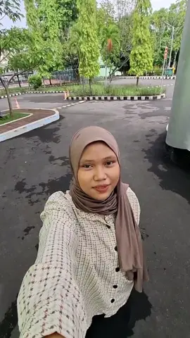 Hallo Gengs👋🏼 Hidup di dunia yang beragam itu seru banget loh… tapi juga nggak mudah. Untuk itu, moderasi beragama jadi kunci buat kita tetap hidup rukun dan saling menghargai satu sama lain 🫂 Jangan cuma bicara soal toleransi, yuk kita tunjukkin lewat tindakan! Yang penting, saling memahami dan menghargai. Mari ciptakan ruang buat semua orang, tanpa memandang latar belakang 🤩 Ayo jadi bagian dari perubahan yang positif dan bikin dunia ini makin damai!Salam toleransi 🙌🏼 #fypp#toleransi #moderasiberagama #perubahan #damai