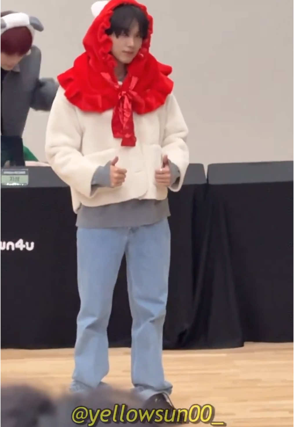 Apa yang mana?? Yg ini? Ga ada tauukk , inii?? Bukan?? Dahlahhh yang ini aja  Lucu banget 😭😭😭😭😭😭😭😭😭😭😭😭😭😭😭💗😭💗💗 dia kenapa lucuuu bangett, gemeshhh, baby doll , aaakkkk haechan  #HAECHAN #해찬  Ktwon4u fansign event 