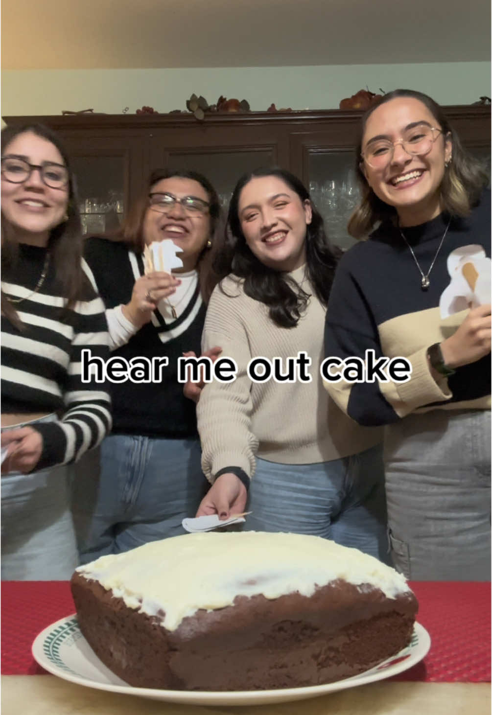 nuestro hear me out cake🤪@maria @Priscila Rodríguez @Gabriela Ramirez  #hearmeout #fyp #parati #friends 