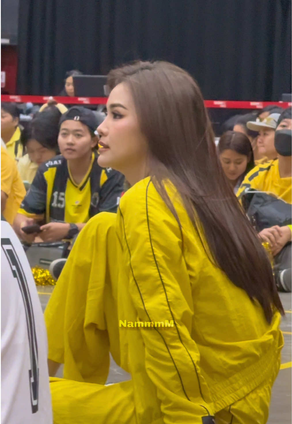 อะอย่างสีเหลือง💛 #อิงฟ้าวราหะ #อิงฟ้ามหาชน #engfawaraha #engfa32 #GRANDSportDay2024