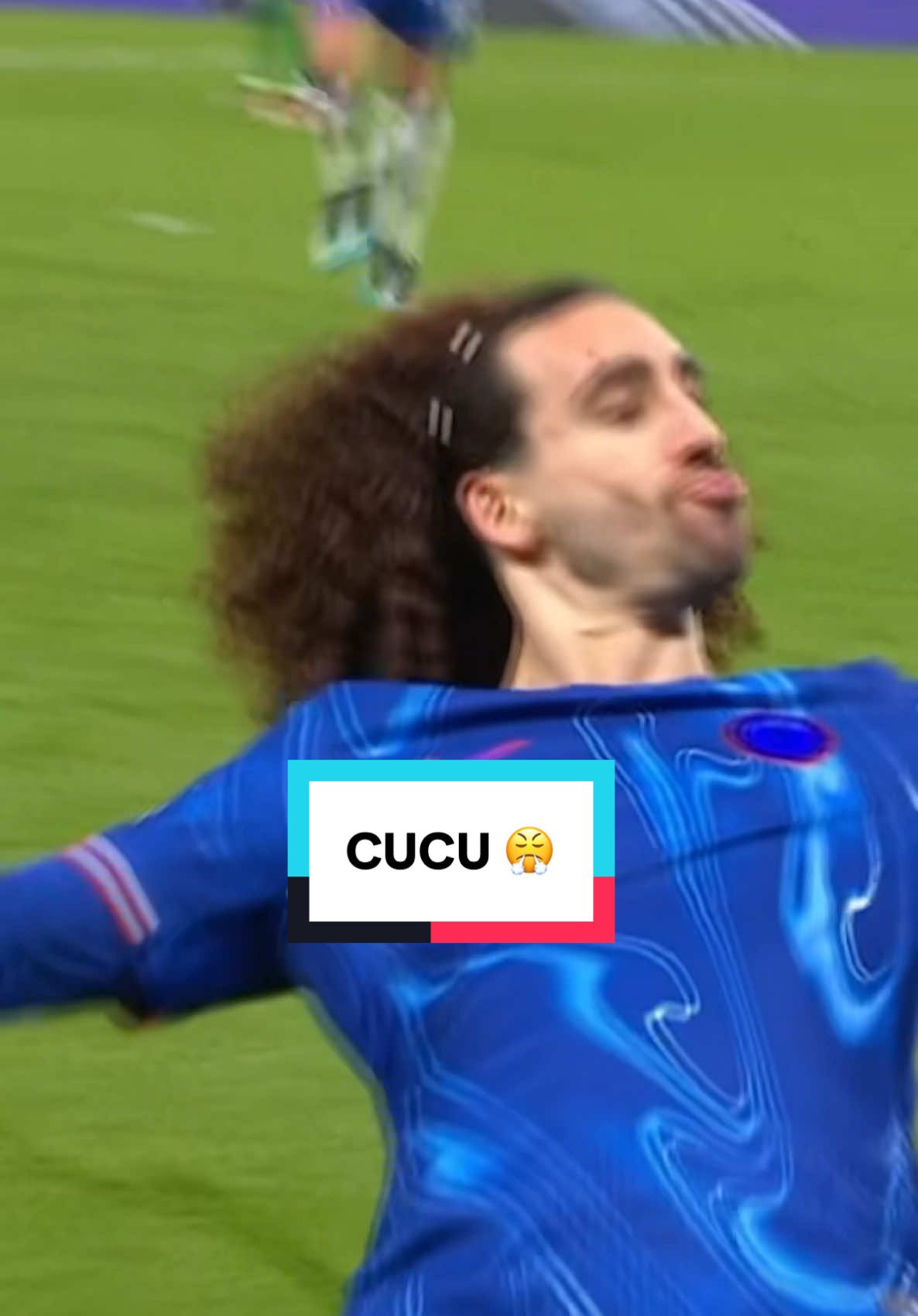 Cucu on his weak foot! 😍 #CFC #ChelseaFC #UECL #Cucurella 