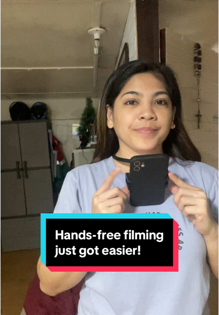 Mas madali nang i-video ang mga dogs ko at syempre perfect for affiliates din 'to! 🤩  #handsfreefilming #neckphoneholder #phoneholder #mobilephoneholder #adjustablephoneholder #tiktokaffiliatesph #tiktokaffiliates 