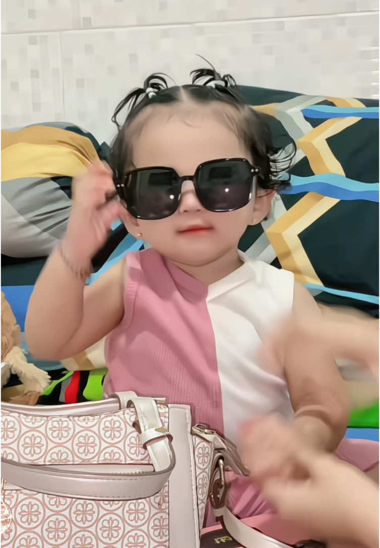 😎 #masyaallahtabarakkallah #berlianafaezya #babygirl #bayilucu #bayigemestiktok #fyfyfyfyfyfyfyfyfyfyfyfyfyfyfyfyfyfy #fyp 