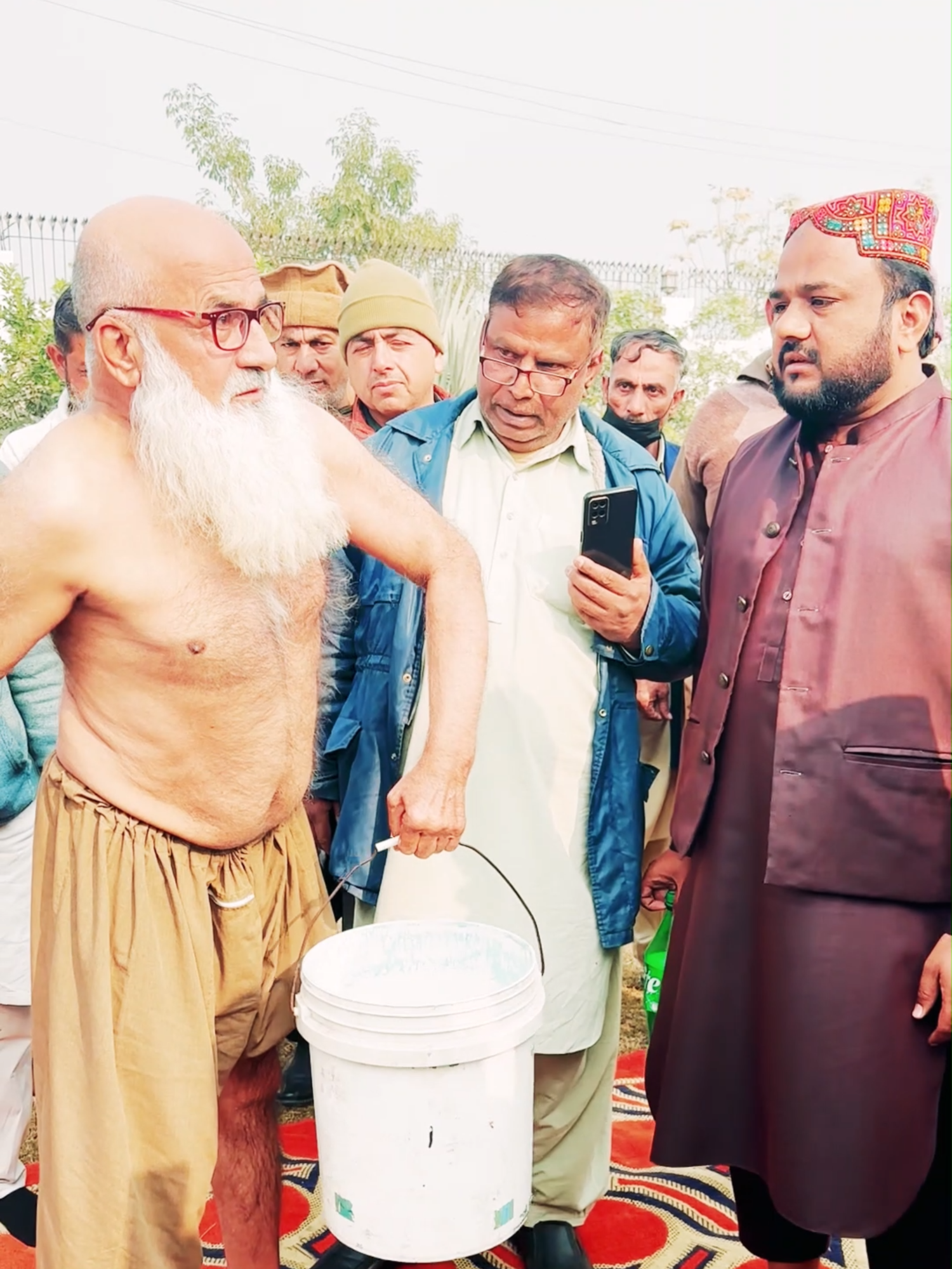 بابا جی حیران ہو گئے