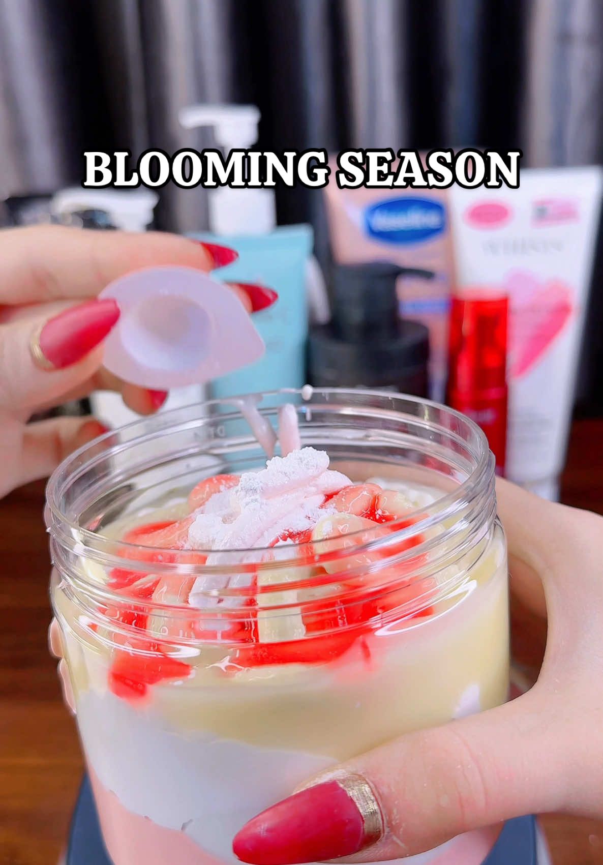 Một chút ASMR mix body cream nhen! 📍BLOOMING SEASON - Body mix sáng da cao cấp siêu trắng, siêu thơm, siêu thấm! #asmrkemtron #naokem #naokemtron #kemtron #chaucosmetic 