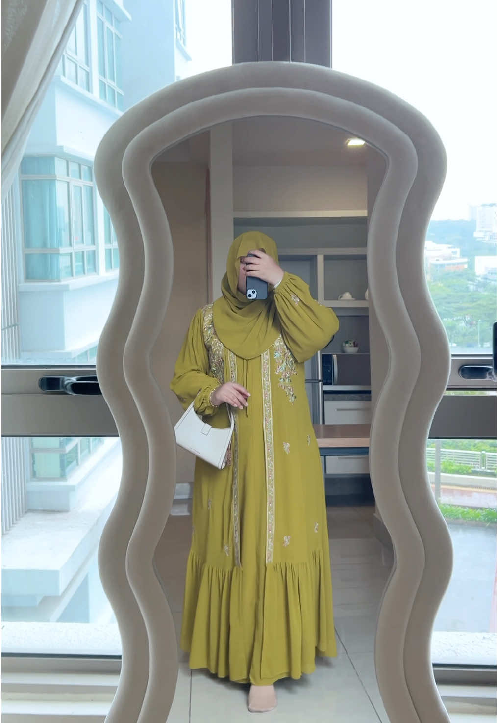 My fav color💛😍 #fashion #grwm #abaya #plussize #rayyanhaya #dress #fyp #TikTokShop 