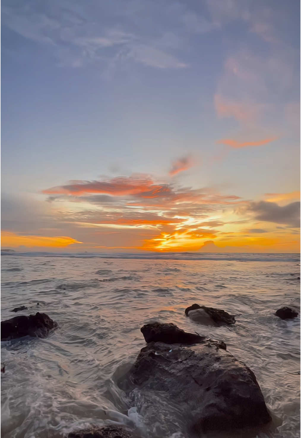 “Sebenernya capek. Tapi ya mau gimana lagi, warisan cuma nyawa dan fisik yang kuat”🤏🏻 Informasi Destinasi Wisata Sawarna - Legon Pari - Pantai Ciantir - Tanjung layar - Goa langir - Karang bokor - Karang taraje - Karang bereum Reservasi Booking Penginapan/Homestay Admin WA : 083875739204 #foryou #fyp #wonderfulindonesia #tanjunglayar #pantaiciantirsawarna #pantailegonpari #sunsetvibes #exploresawarna #🥀🥀🥀 