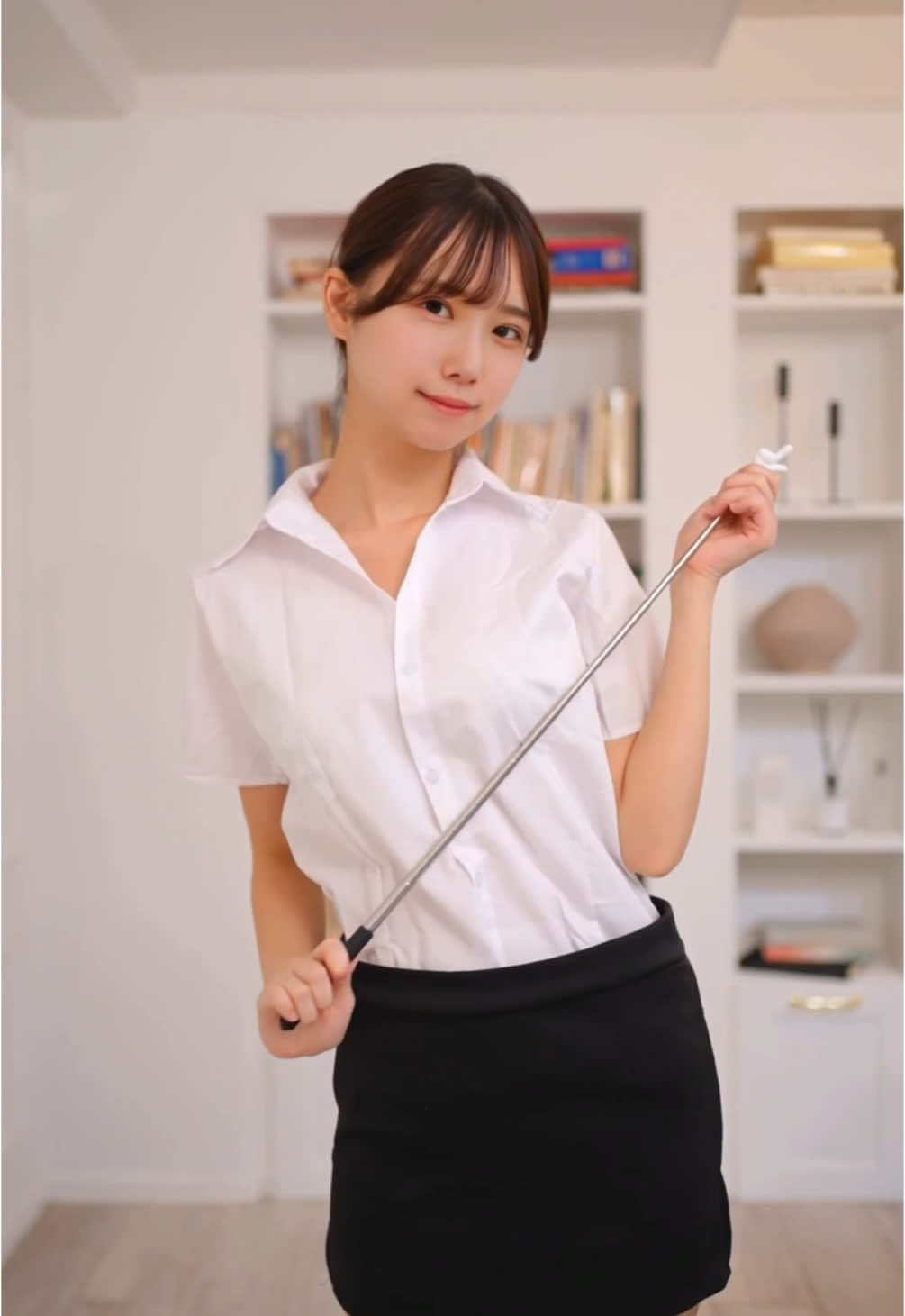 女教師さんっぽく変身してみました👩🏻‍💼💕