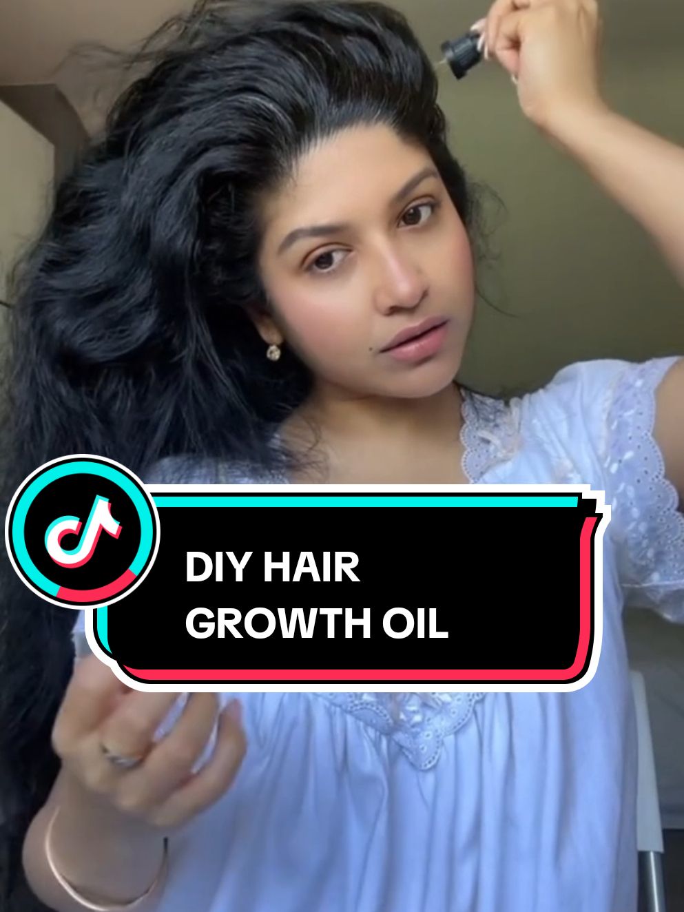 How to make hair growth oil with herbs. How to grow hair with oil. How to make hair growth oil with moringa, neem, cloves, rosemary, coconut oil and olive oil. #hair #hairgrowth #hairloss #hairoil #hairgrowthoil #naturalrecipes #naturalremedy 