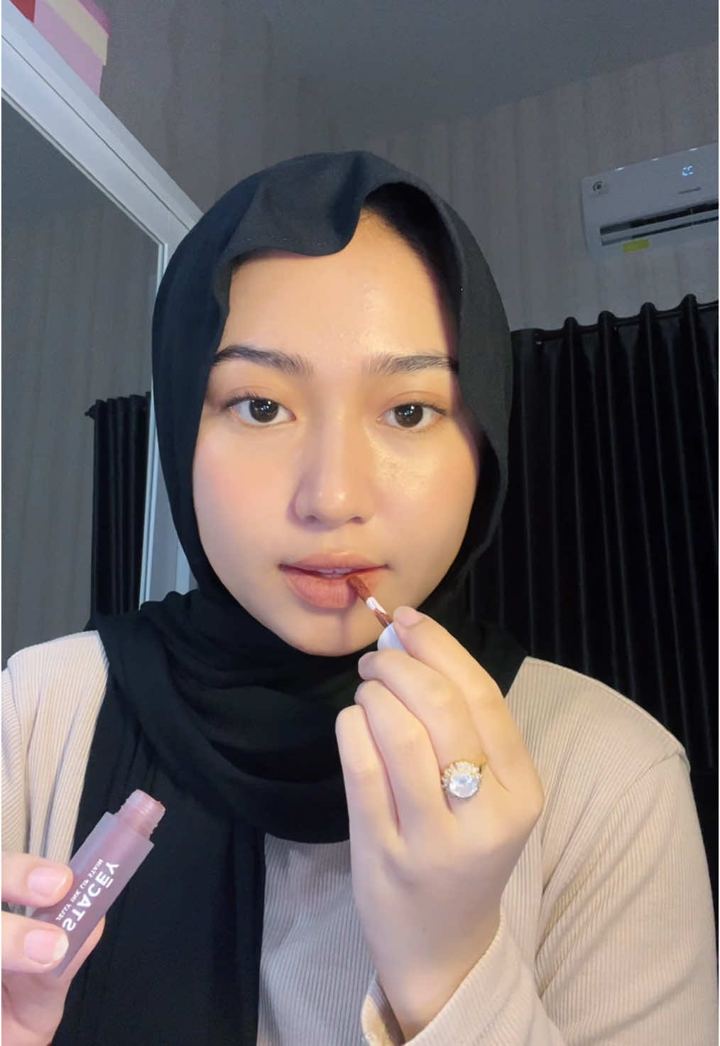 cakep bgt😞 #lipstainstacey #staceybeauty #staystunningwithstacey 