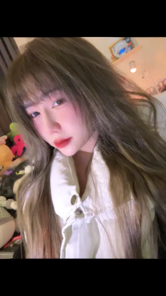 ê, mở cam tiktok là máy nóng hong có quay video được luônnnn🤡 up ảnh tạm tạm đi =)))) 