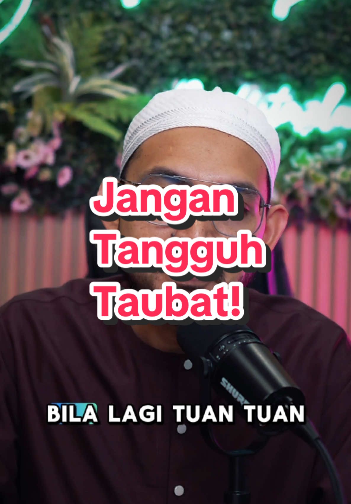 Sampai bila nak tangguhkan taubat? Allah sentiasa menunggu kita kembali, tapi masa kita di dunia tak pernah dijamin. Jangan tunggu esok yang belum pasti, mulakan langkah taubat hari ini. UstazLah 🌹 #Ustazlahofficial  #Ustazlah  #pesanustazlah #taubat  #Heblun #Motivasi #AyatHealing #dakwah #islamik #fyp 