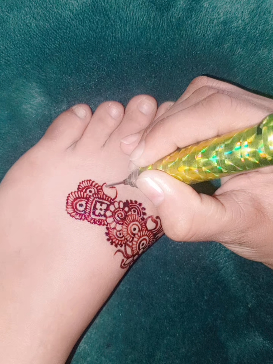 Today work 💥💞 #asmamughal686 #injectionmehndi #foryou #viral #trending #asmamughalmehndi 