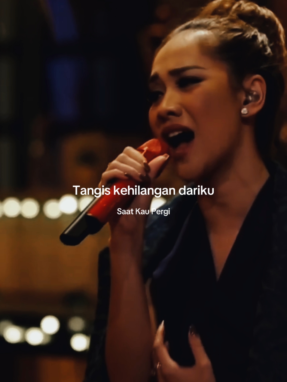 liriknya sedih pool #saatkaupergi #bcl #bungacitralestari #lagusedih #lirikvideo #lagugalau #laguindonesia #laguindo #musikindonesia #musikvideo #liriklagu #musikviral #gap 