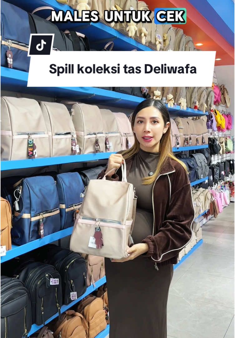 Siapa yang baru tau kalo tas di Deliwafa dibawah 50.000 an 🤭 kalo ga percaya coba cek keranjang kuning 🛍️👇🏻 #deliwafastore #koleksitas #tasviral #taskekinian #taswanita #taswanita #tascewek 