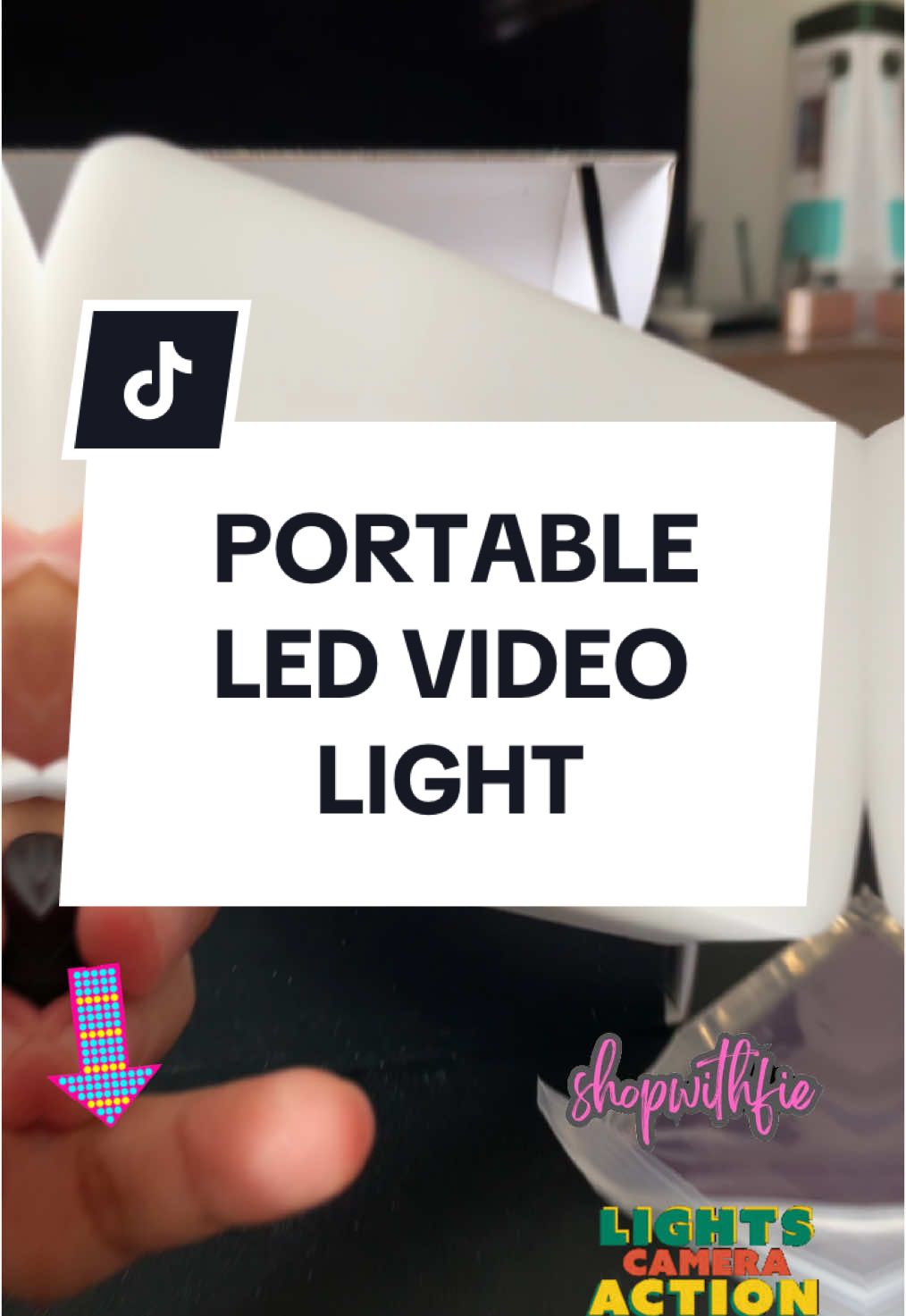 Portable Video Light for Video Content, Livestream or Vlog 🔥 #shopwithfie #tiktokshopsg #sgbrandweek #createtowin #tiktokshopsgsale #tiktoksg #weeklywedrush #sgtiktok #tiktokelectronics #fypsg #portablelight #paydaysale #tiktokshopelxmas 