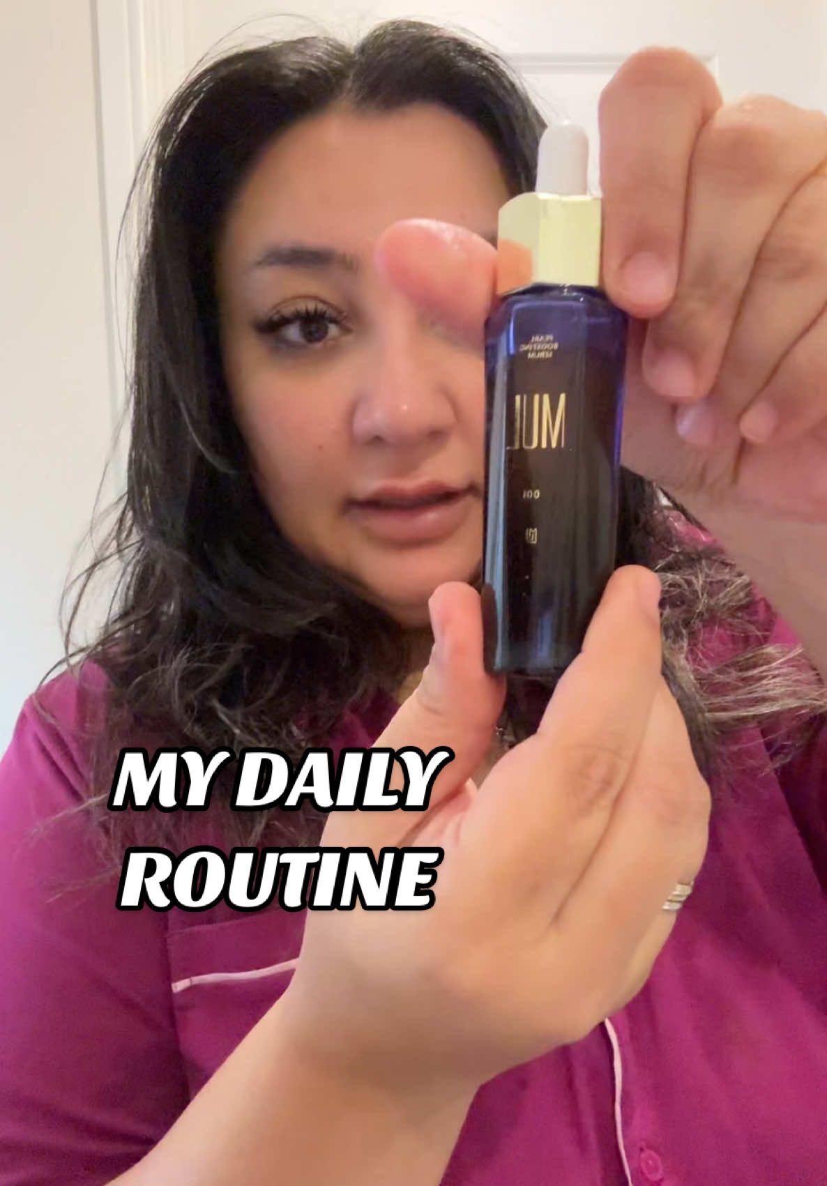 This is my daily routine! I just water cleanse my face and put the mul serum on and then i make sure to spray the mist on my hair everyday! #fyp #tiktokmademebuyit #dealdrops #mulcosmetics #serum #hairmist #hairoil #dailyskincare 