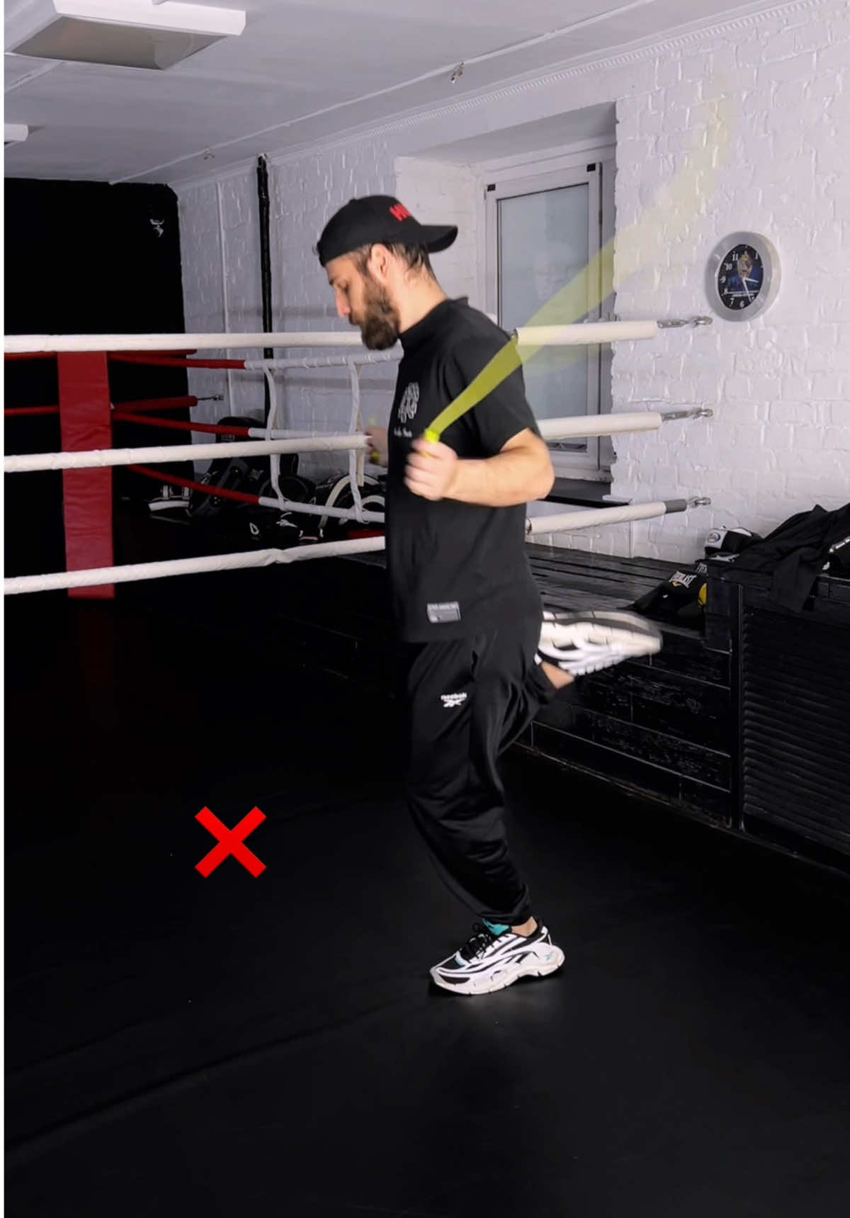 Correct boxing jumprope ✔️🥊 #boxingtraining #boxingcoach #boxingskills #boxingtips #boxingtrainer #boxingexercise #boxingmotivation #boxingworkout #boxingtechnique #boxingtechniques #boxingteaching #boxingdrills #boxeo #jumprope #jumping #jumpman #recommendations #fyp #foruyou 