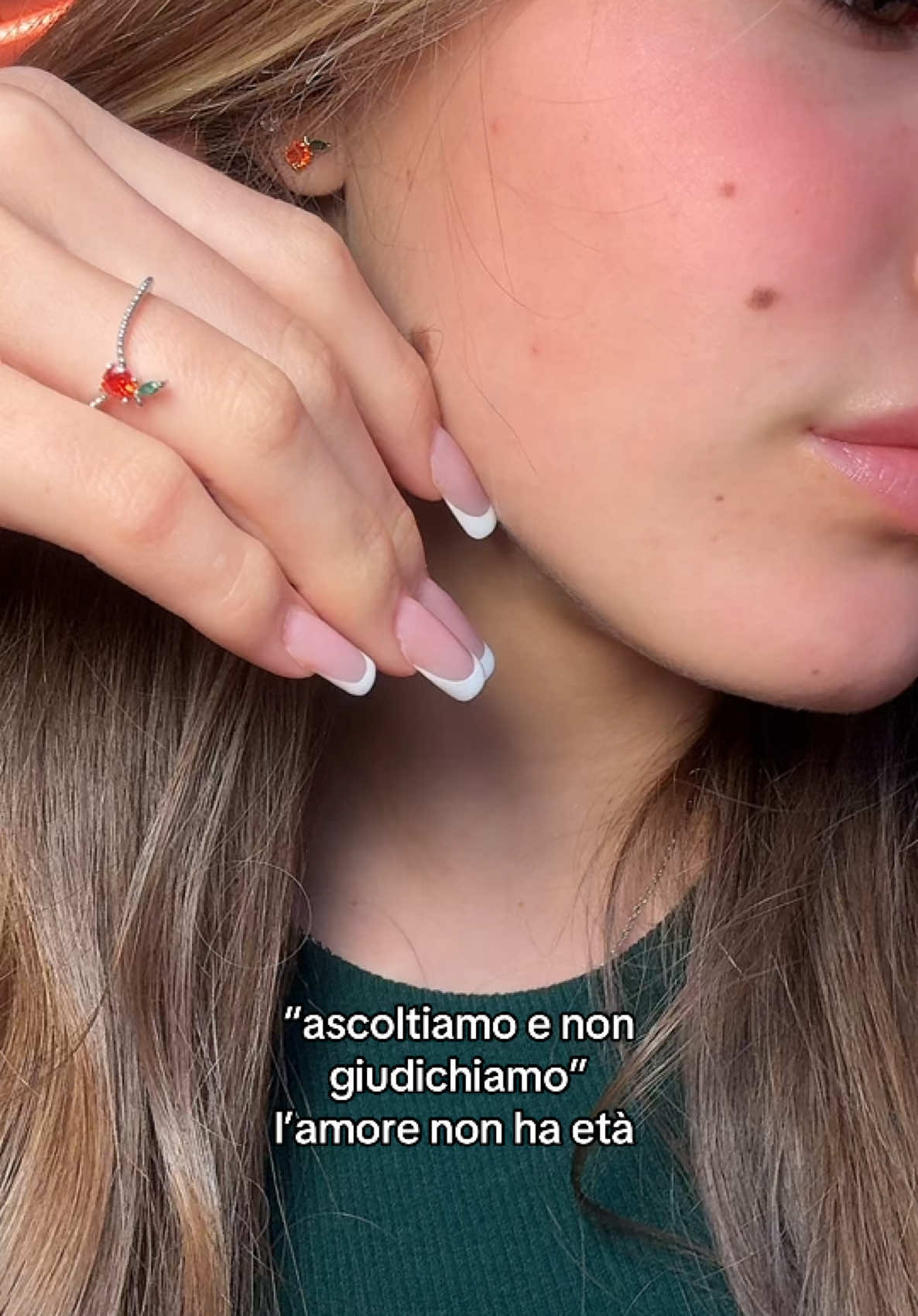 ascoltiamo e non giudichiamo l’amore non ha età 🤪 per i miei gioiellini 🤩 ringrazio @fruitsandjewels 🍊🤩🤩🤩