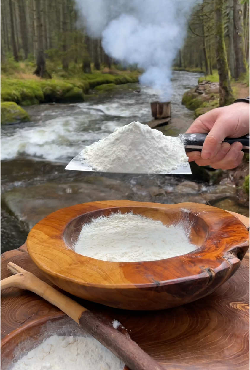 🇺🇸 | Would you eat freshly smoked trout 🐟🐟 with a vegetable stew 🍆🍅🌶️ for true gourmets? 🔥🫡  🇩🇪 | Würdest du frisch geräucherte Forellen 🐟🐟 mit einem Gemüseeintopf 🍆🍅🌶️ für echte Gourmet probieren? 🔥🫡 🇷🇺 | Попробовал бы ты свежекопченую форель 🐟🐟 с овощным рагу 🍆🍅🌶️ для настоящих гурманов? 🔥🫡 🔪🔪 The best universal knives from @The Nikos Knife 🔥🫡 🎣🐟 Fresh trout from clear waters & 🌿🧂 fish salt with lemongrass, anise hyssop, lemon thyme & mild chili - for real gourmets 😋 from @Back_to_Nature 🔥🫡 #outdoor #outdoorcooking #camping #food #cooking #foodvideo #nature #forest #survival #foodvideos #usa #america #cooking #hungry #foodporn #wilderness #germany #adventures #asmr #asmrvideo #campfire #outdoorkitchen #fish #fyp 