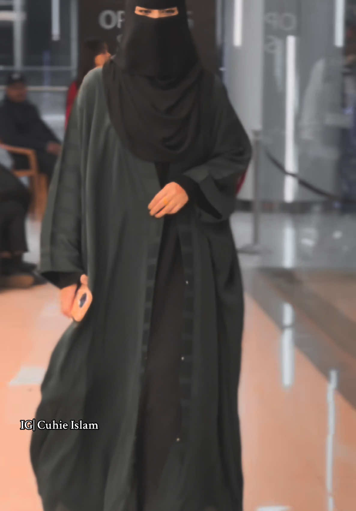 Abaya from: PCs Abaya House📌 #teamcuhie #cuhiescollection #webringthetrend #pcsabayahouse #newabaya #viral 