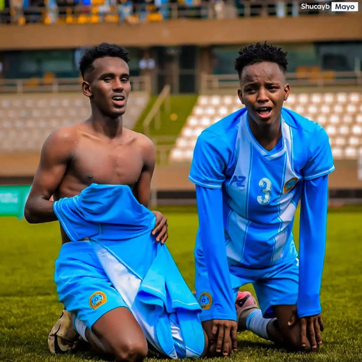 Xulka Qaranka Somalia gaar ahaan wiilasha ay da’doodu ka yar tahay 17-jirada ayaa gaaray semi-finalka isreeb-reebka AFCON U-17 (CECAFA Zone) ka dib gool uu Zakarie Mohamed ka dhaliyay Sudan waqtigii dhimashada. 🇸🇴⚽️ #koobkagoboladapuntland24 #shucaybmayo #somalitiktok #foryoupage❤️❤️ 