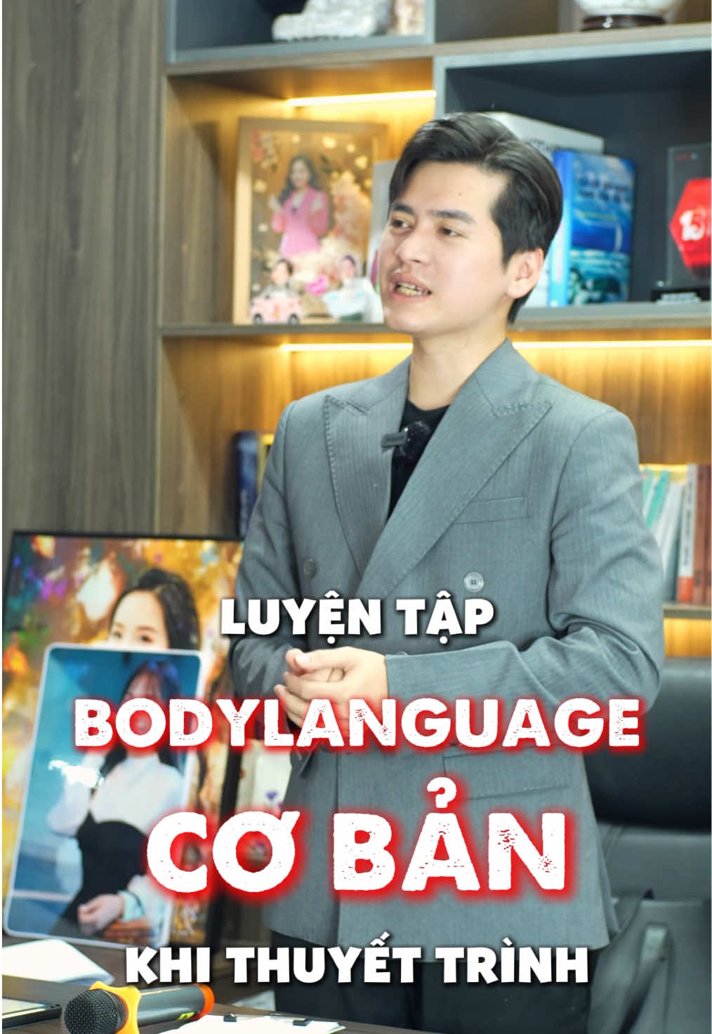 Body language thuyết trình cơ bản #LearnOnTikTok #roseway #luyengiongcungroseway #mc 