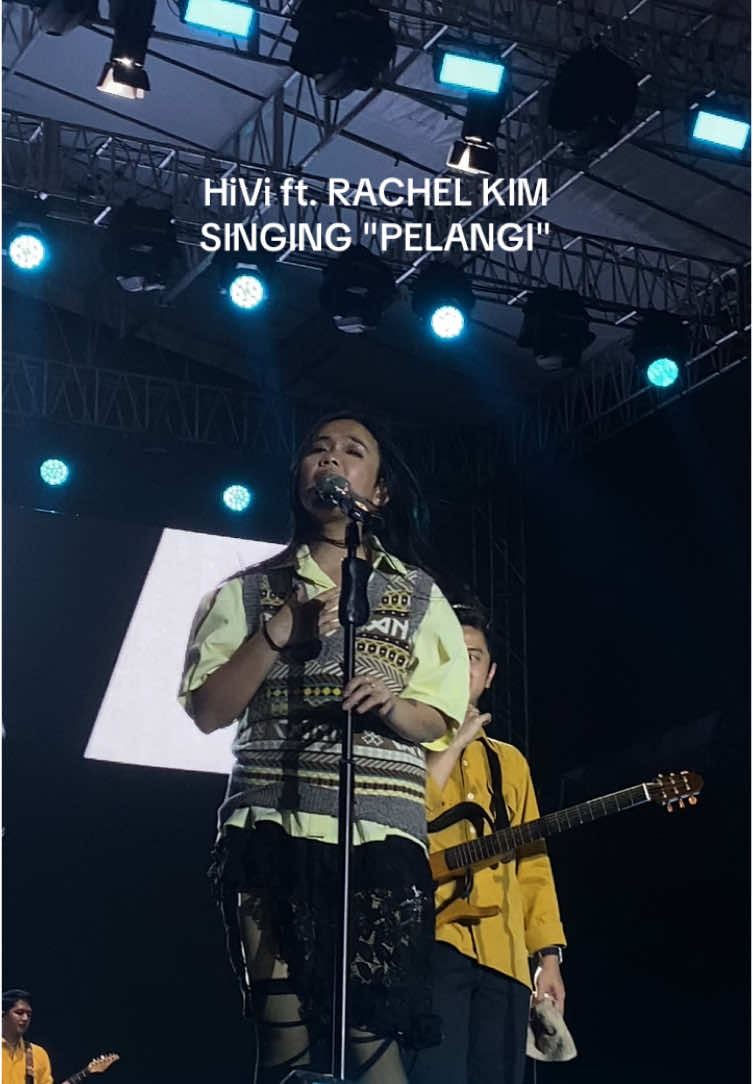 @HIVI! ft. @Rae KIM singing 