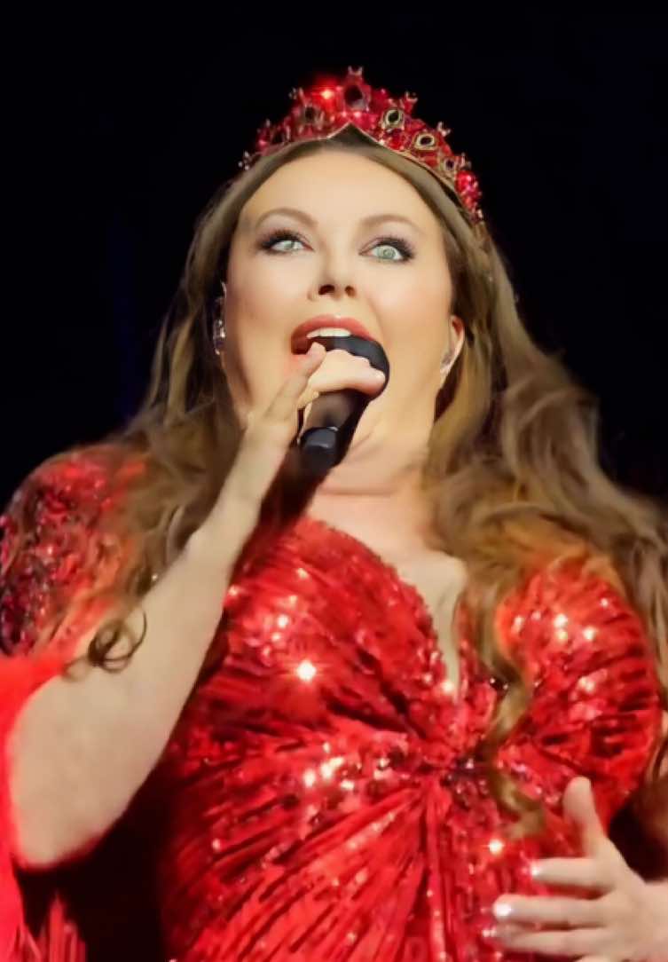 Nunca deja me poner la piel chinita! Asombroso concierto de #sarahbrightman en #mexico 👌🏻 🎄 #achiristmassymphony #concierto #fantasmadelaopera #singing #phantomoftheopera #cdmx #arenamexico #curiosidades #interesante #impresionante@Sarah Brightman @Jay Dref 