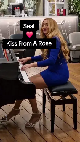 Kiss From A Rose 💋🌹 #seal #kissfromarose #soul #90 #batmanforever #piano 