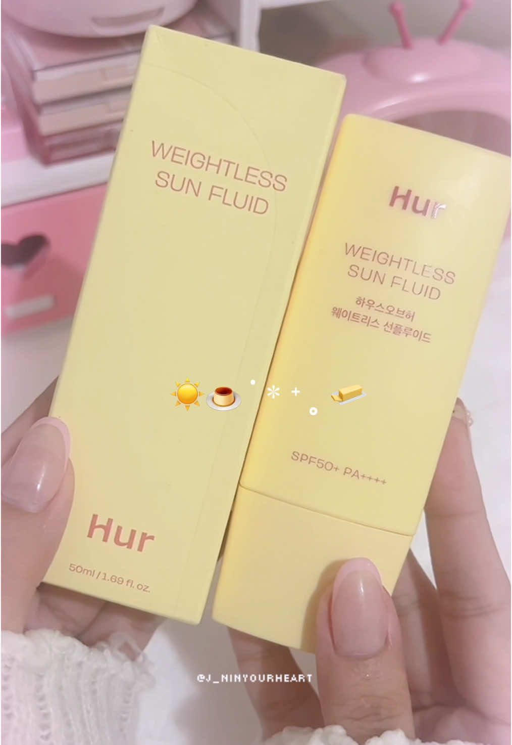 THE weightless and no cast sunscreen 🎀 .ᐟ 【 h o u s e  o f  h u r 】 🍧 this sunscreen is impressively lightweight and hydrating, absorbing quickly without any greasy feel!  🍧 it leaves no white cast or residue, providing effective UV protection 🫶🏻 🍧 clinically tested by the Korea Institute of Dermatology  🍧 it offers reliable UVA and UVB defense ⭐️ 🏷️ @House of Hur #houseofhur #sunscreen #kbeauty #koreanskincare #skincare #skincareproducts #skincarecommunity #skincaretips #kskincare 