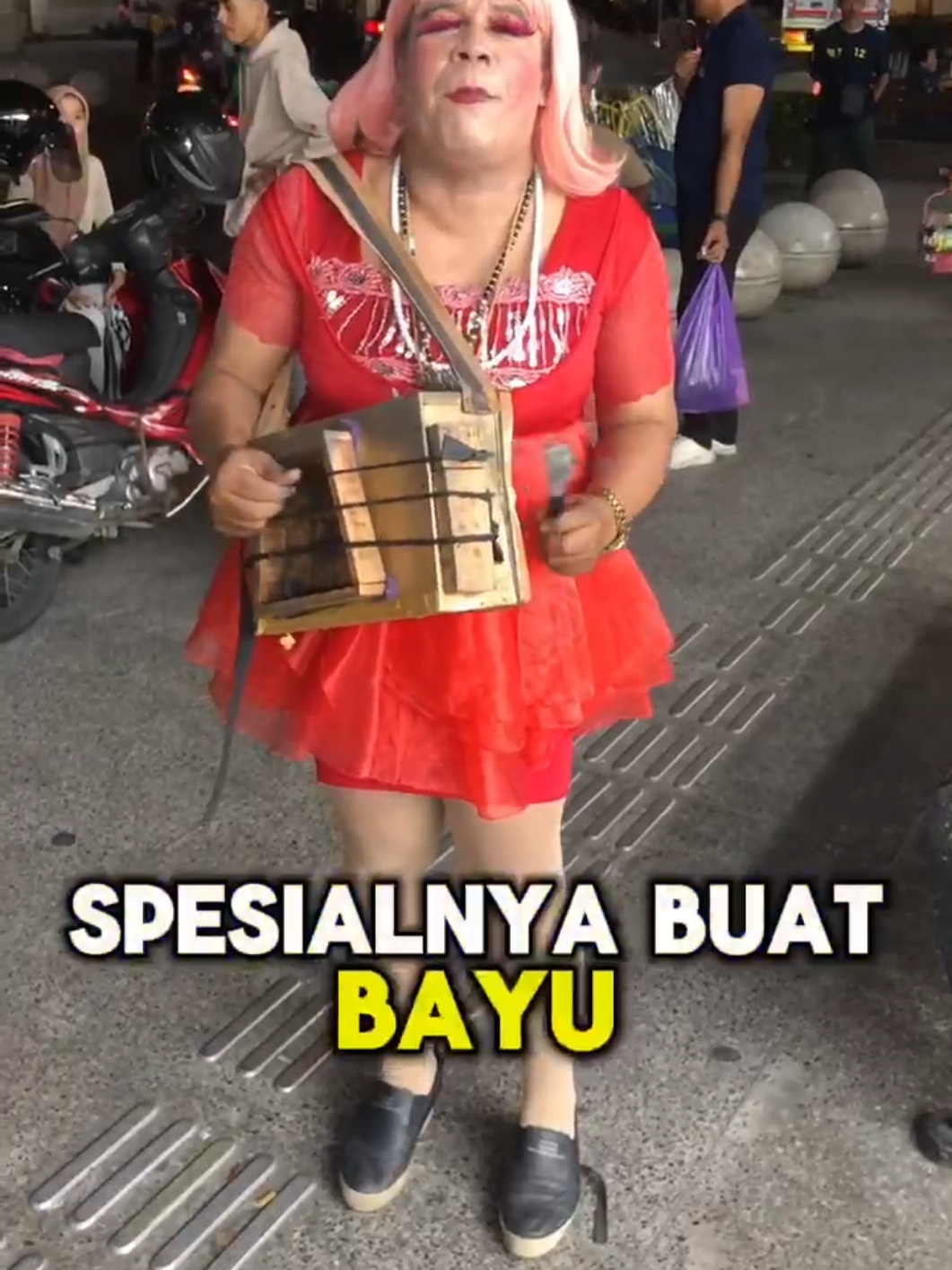 BAYU!!!! MANA YANG NAMANYA BAYUUU!!!!! 