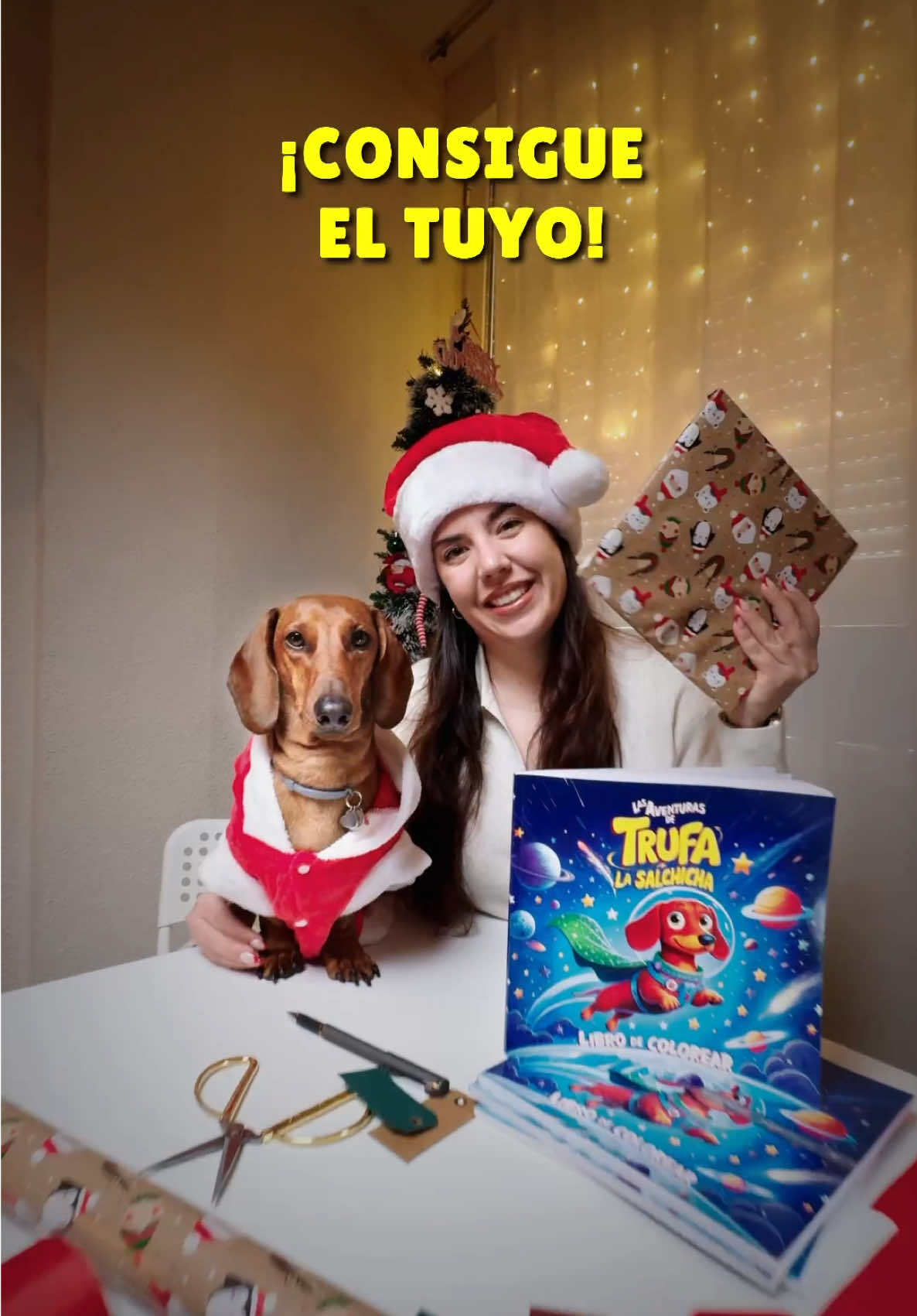 AYUDO a Papá Noel con mi LIBRO!🎅🏻💖 #dachshund #humor #trufalasalchicha #teckel #perrostiktokers #mascotas #perrosalchicha 