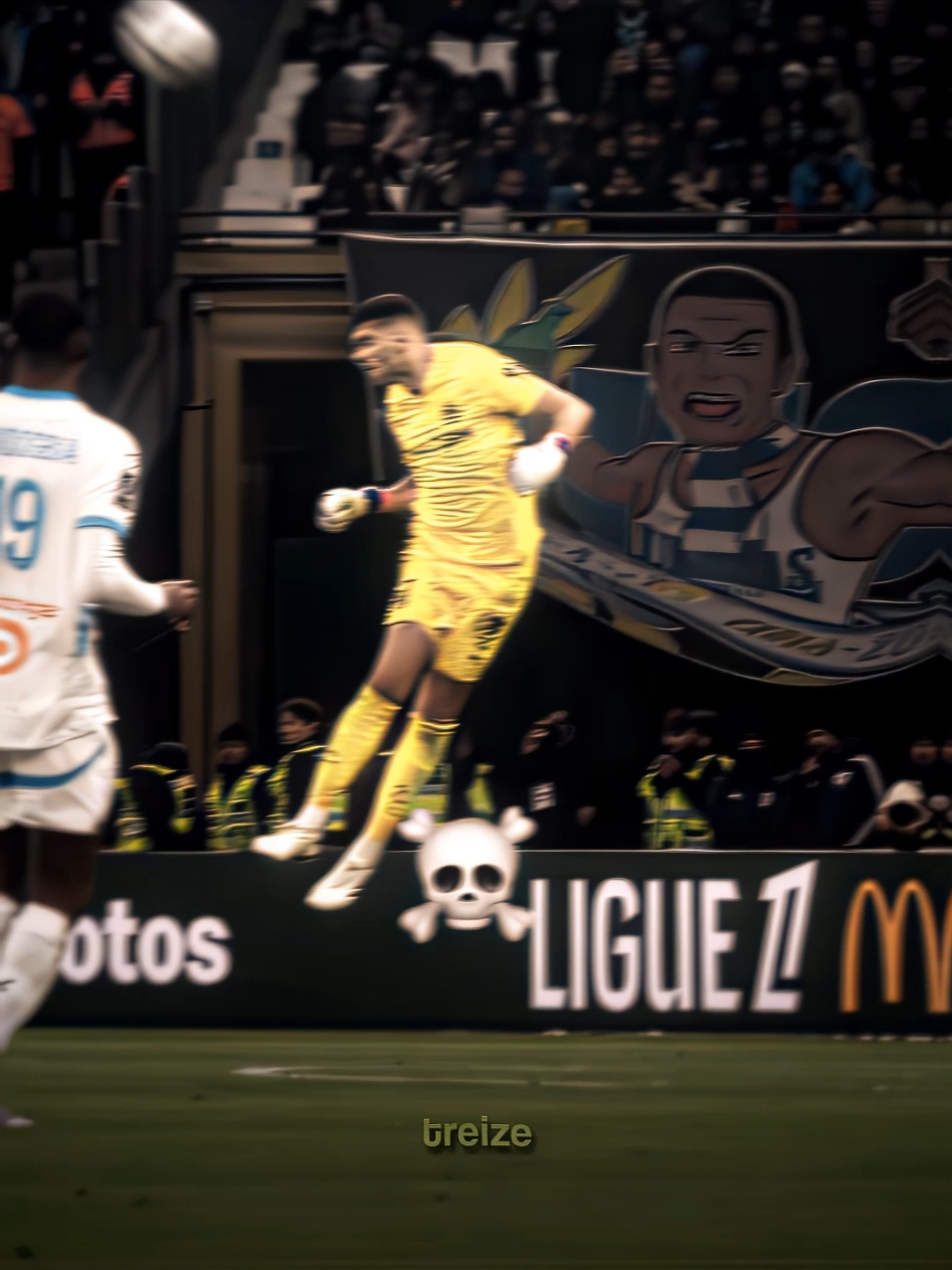 Le meilleur gardien de L1 ?! 🔥 // #fyp #viral #pourtoi #football #aftereffects #edit #om #treize #marseille #rulli 