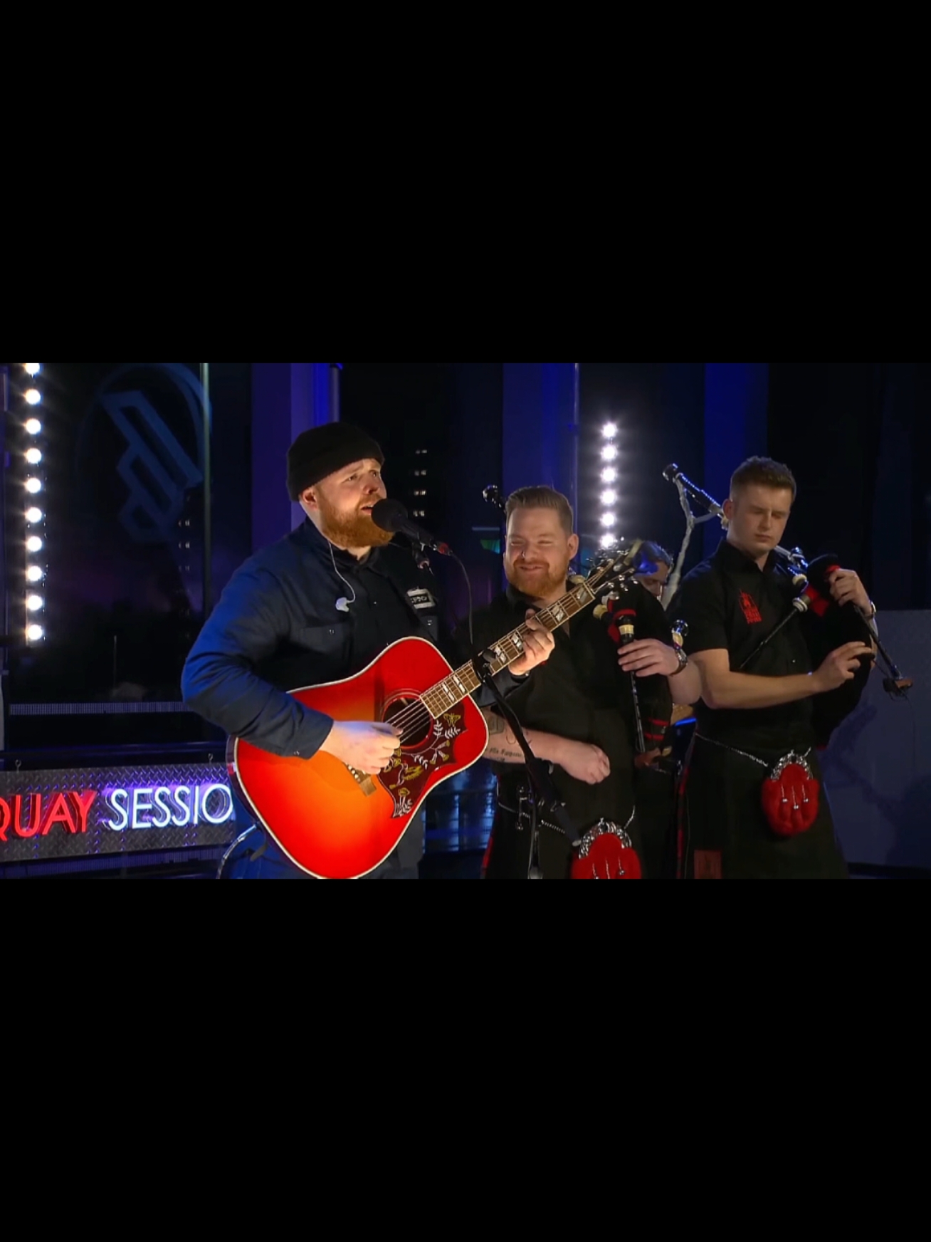 Leave A Light On - @Tom Walker #wearescotland #tomwalker #leavealighton #leavealightontomwalker #redhotchillipipers #scottishtiktok #scottishandproud💙 #bagpipesaroundtheworld #scottishbagpipes #bagpipesofscotland #bagpipes #fyp #foryoupage 