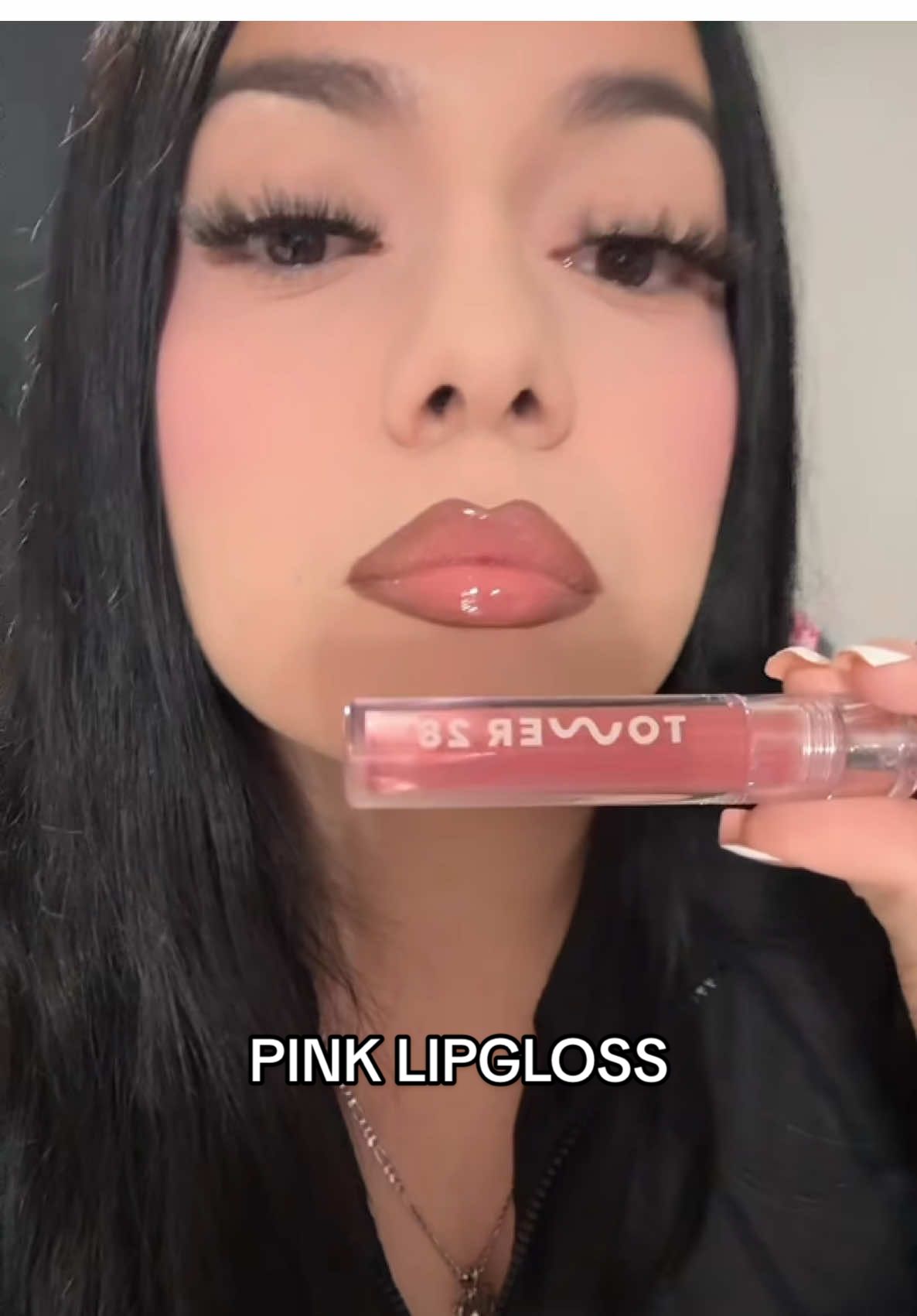 one of my favs!! @Tower 28 Beauty #lipgloss #lipcombo #pinkmakeup #flawlessbase #baseroutine #flawlessmakeup #beauty #viralmakeup #tower28beauty #pinklipgloss 