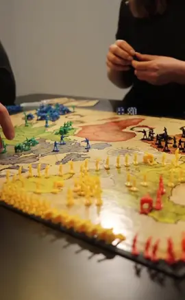 იცოდით, რომ Learning Lab-ში boarding game-ის თამაში შეგიძლიათ?!  სამაგიდო თამაშები ხელს უწყობს ისტორიული მოვლენებისა და სტრატეგიების უკეთ გაანალიზებას. ასევე, გვეხმარება ტექნიკური უნარებისა და კრიტიკული აზროვნების განვითარებაში. აქ ბევრი საინტერესო რამ დაგხვდებათ.🎲🎓