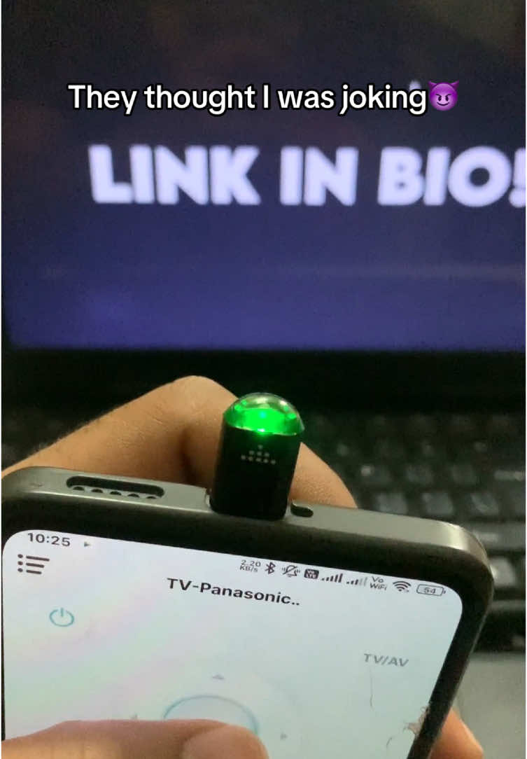 Easy targets🤫 #flipperzero #miniflipperzero #MicroLordOperator #watchdogs #tech #techhacks #fyp 