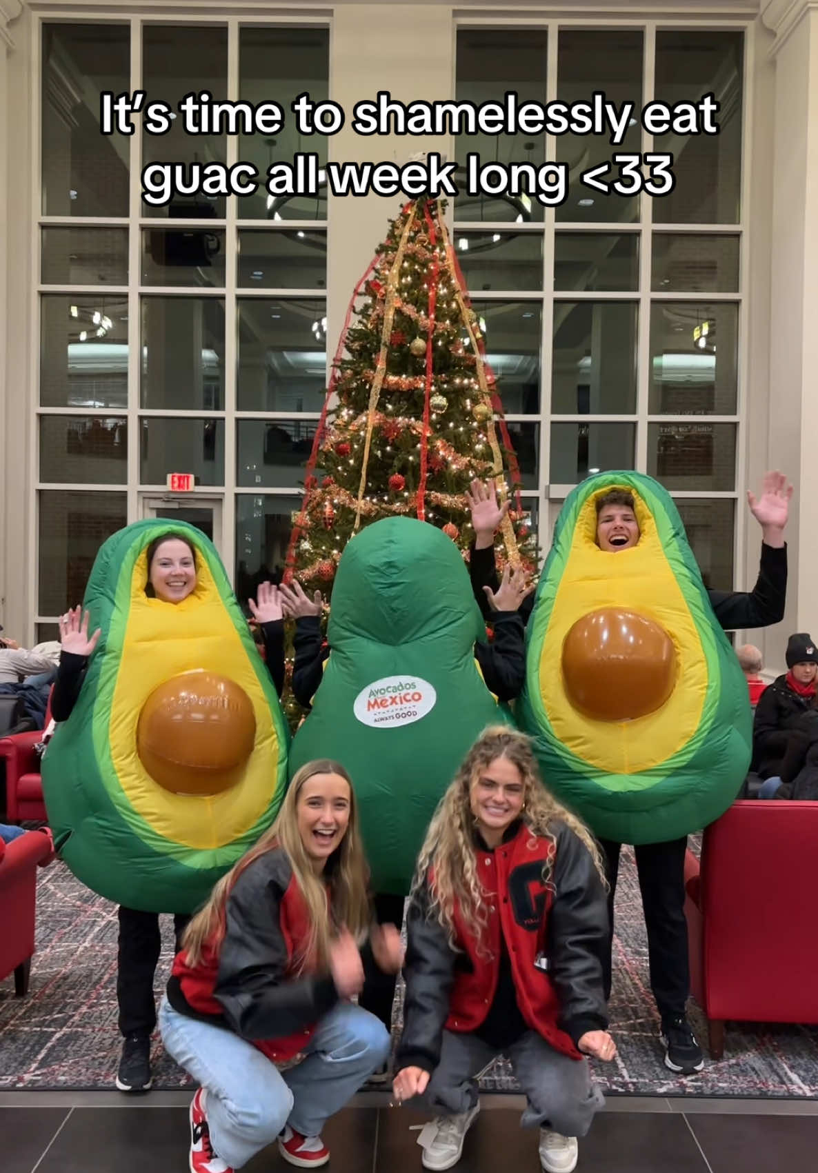 You know what's #AlwaysAGoodPlay? A holiday season fulllll of avoliciousness – even the AvoFans approve 😇🧘🏼‍♀️