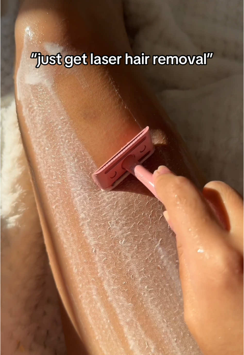 my pain tolerance said no✋ #shavingtips #shavinghacks #shavingroutine #smoothshave #laserhairremoval 