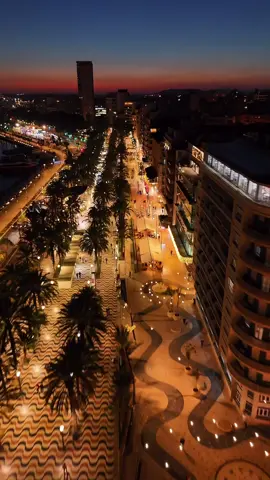 La magie de Alicante la nuit  #espana #alicante #spain #visitspain #summervibes #travel #traveldestinations #benidorm #alicantecity #noches #paratiiiiiiiiiiiiiiiiiiiiiiiiiiiiiii 