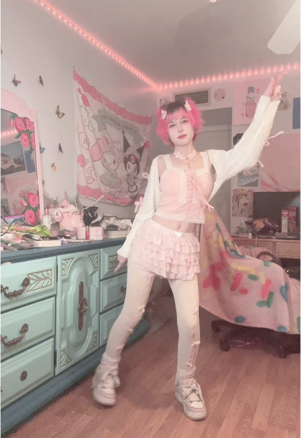 go white boy go🗣️‼️ #femboy #fyp #femboytiktok #pink #kawaii #strawberry #fypシ 