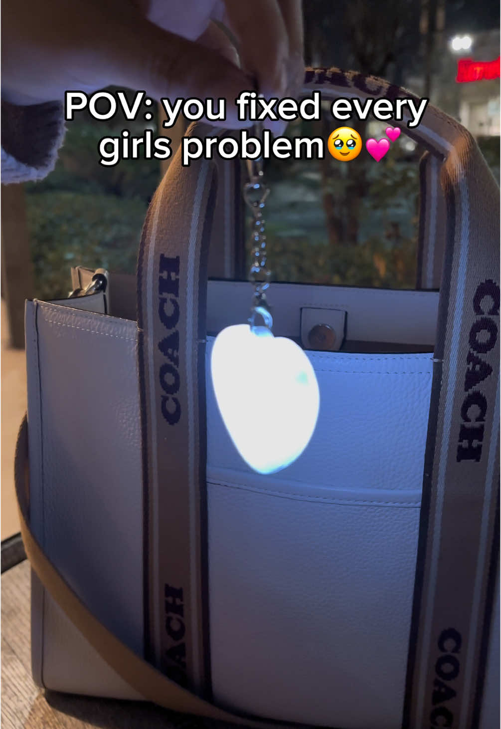 I got you girls🥹🥹🥹 #purse #light #heart #fyp