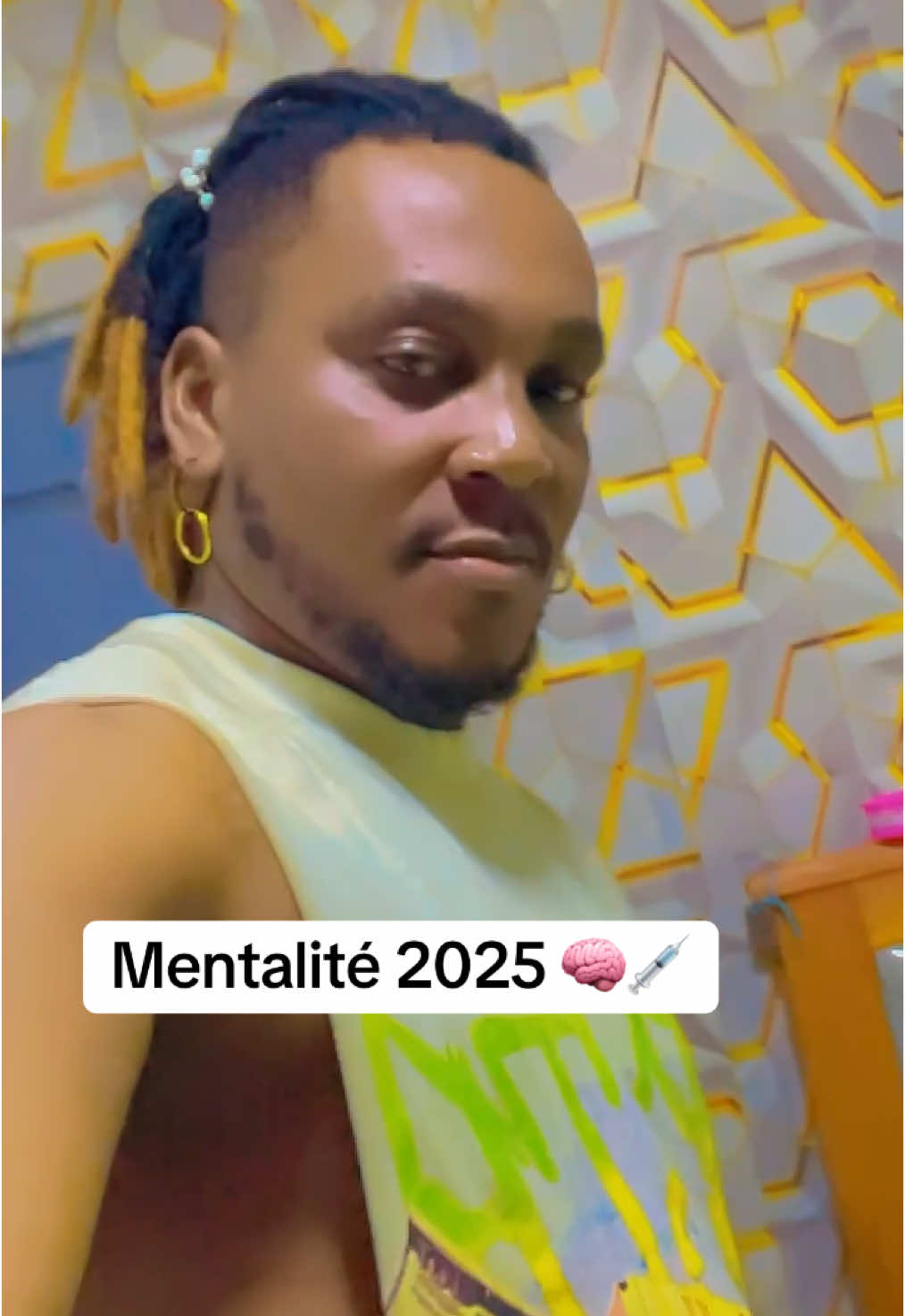 Mentalité 2025 🧠💉 ##VoiceEffects #tiktokabidjan❤️❤️🇨🇮🇨🇮 #CapCut #motivational #france🇫🇷 #diaspora #tiktok #humour 