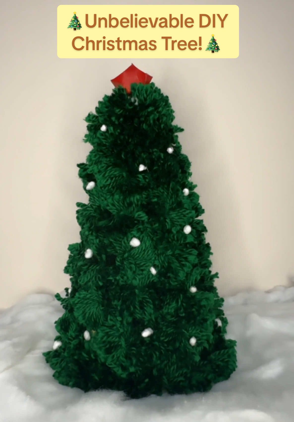 People Can’t Believe This Christmas Tree! 🎄| DIY Holiday Decoration ✨ #christmas #DIY #tree #shorts #fypp #art #diyproject #christmasdecor #diychristmas 